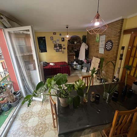 Gemuetliches Zimmer "Gold" Fuer 2 Personen Und Katzenliebhaber Βαλένθια Εξωτερικό φωτογραφία