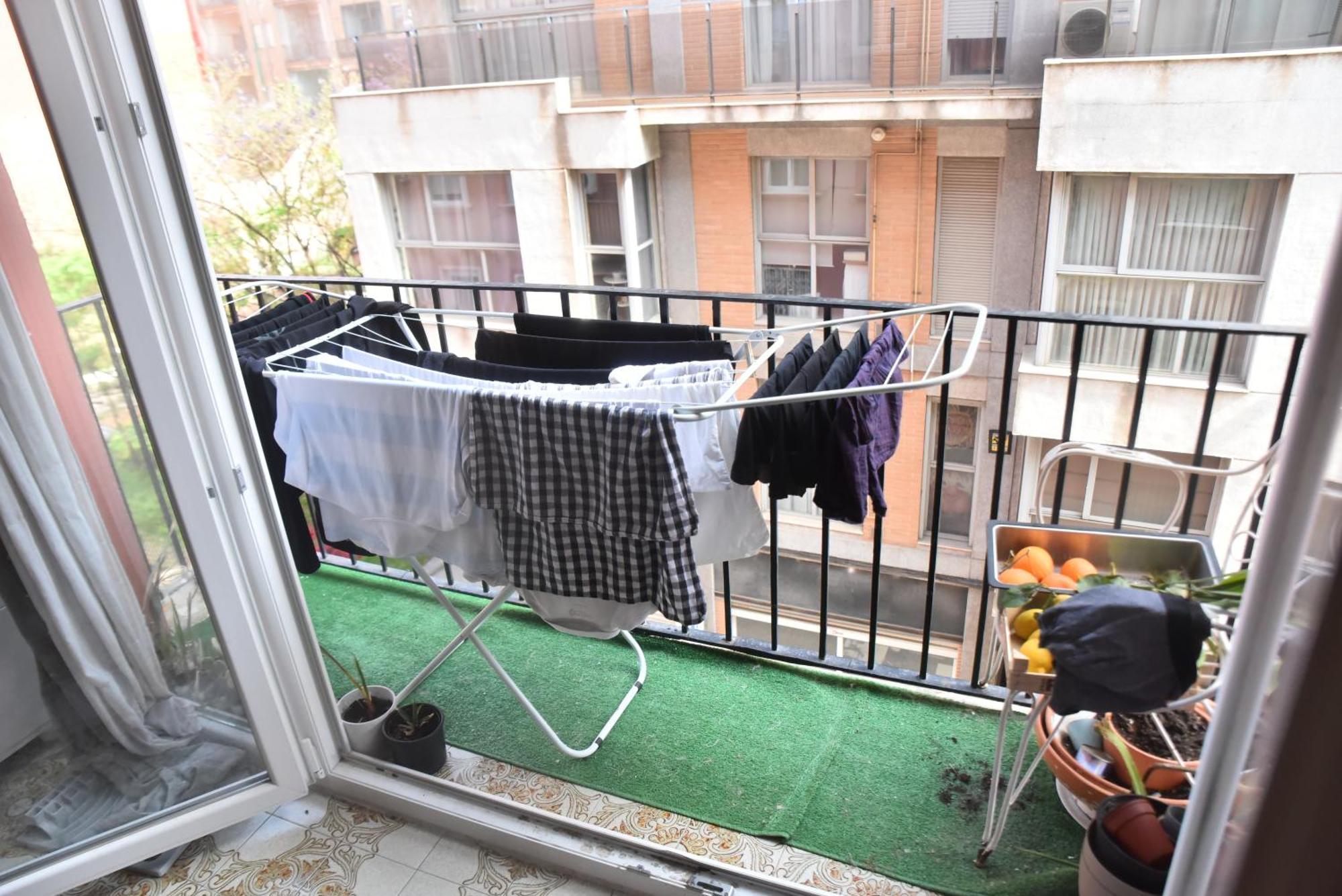Gemuetliches Zimmer "Gold" Fuer 2 Personen Und Katzenliebhaber Βαλένθια Εξωτερικό φωτογραφία