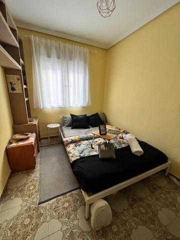 Gemuetliches Zimmer "Gold" Fuer 2 Personen Und Katzenliebhaber Βαλένθια Εξωτερικό φωτογραφία